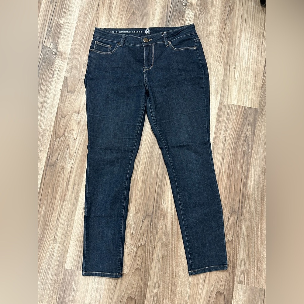 Blue Skinny Jeans with Sleek Fit